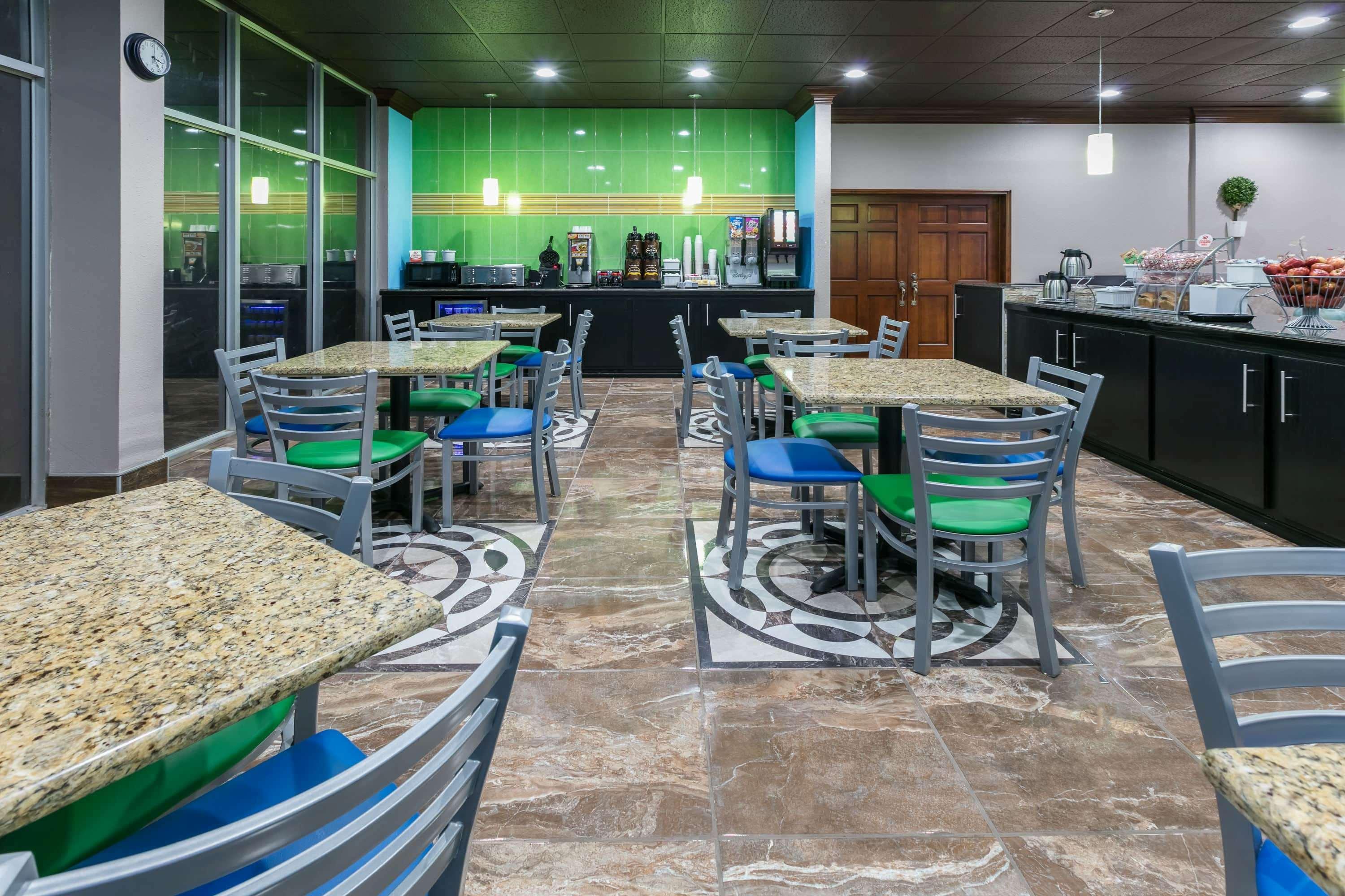 Motel Super 8 By Wyndham Ft Stockton 2*